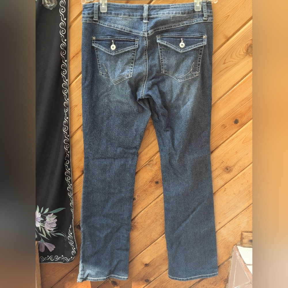 INC bootleg regular fit jeans - Picture 3 of 4
